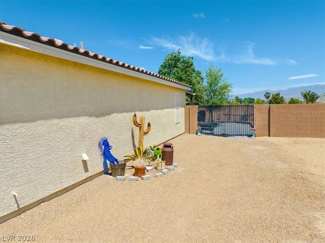 3806 East Gunnison Avenue, Pahrump, NV 89061