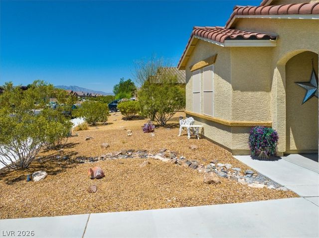 3806 East Gunnison Avenue, Pahrump, NV 89061