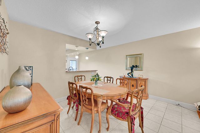 2102 Lucaya Bend D2, Coconut Creek, FL 33066