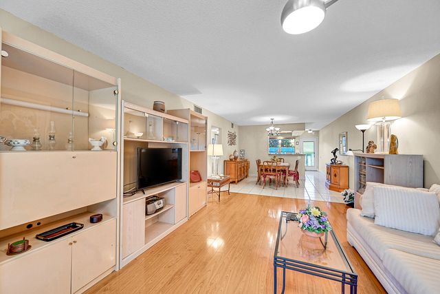 2102 Lucaya Bend D2, Coconut Creek, FL 33066