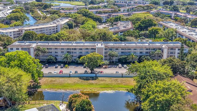 2102 Lucaya Bend D2, Coconut Creek, FL 33066