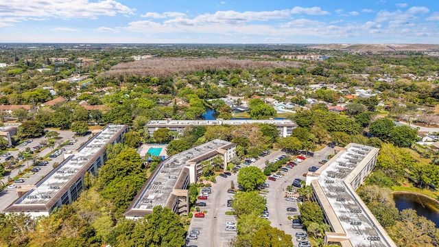 2102 Lucaya Bend D2, Coconut Creek, FL 33066