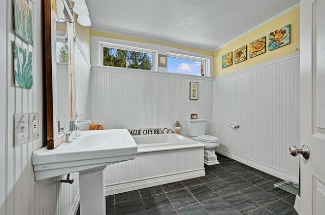 139 Montague City Road, Greenfield, MA 01301