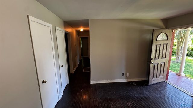 3014 Forsythe Drive NW, Huntsville, AL 35810