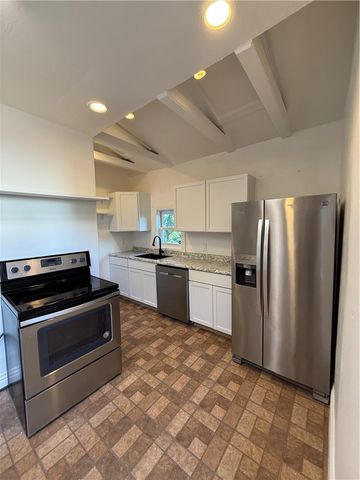 118 Nobles Ln, Carrick, PA 15210