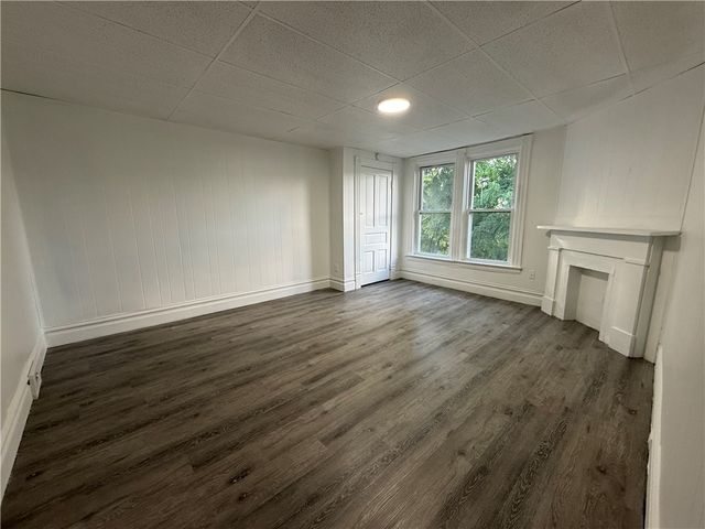 118 Nobles Ln, Carrick, PA 15210