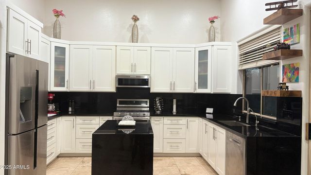13980 E Kalil Drive, Scottsdale, AZ 85259