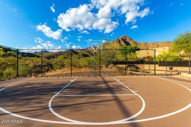 13980 E Kalil Drive, Scottsdale, AZ 85259