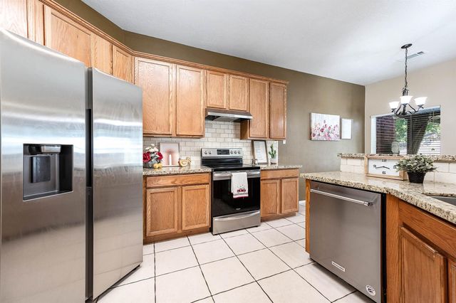 6210 Newbury Drive, Katy, TX 77449