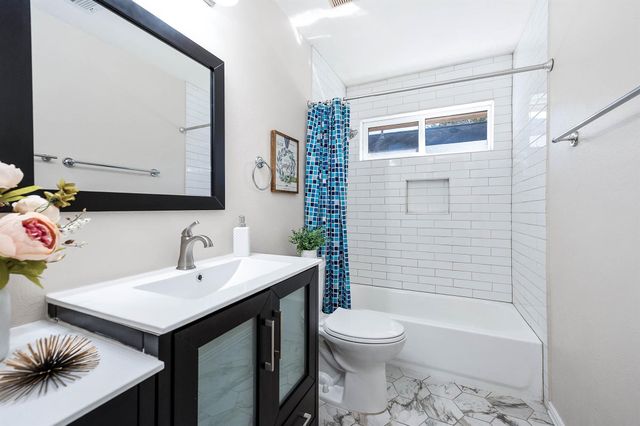 6210 Newbury Drive, Katy, TX 77449