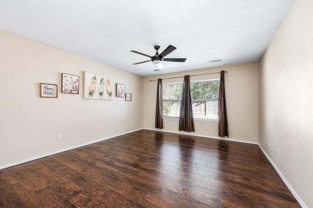 6210 Newbury Drive, Katy, TX 77449