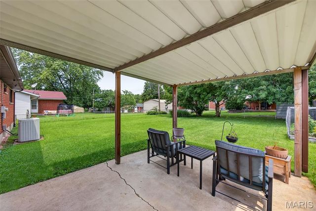 3210 Catesby Lane, St Charles, MO 63301