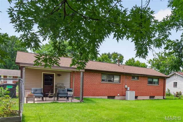 3210 Catesby Lane, St Charles, MO 63301