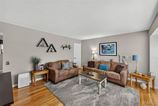 3210 Catesby Lane, St Charles, MO 63301