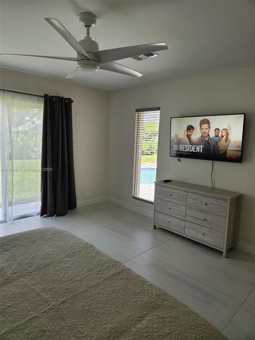 1001 SE 14th Dr, Deerfield Beach, FL 33441