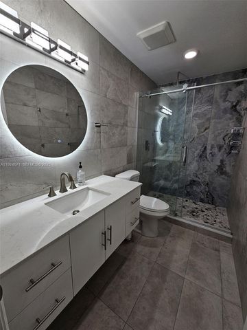 1001 SE 14th Dr, Deerfield Beach, FL 33441