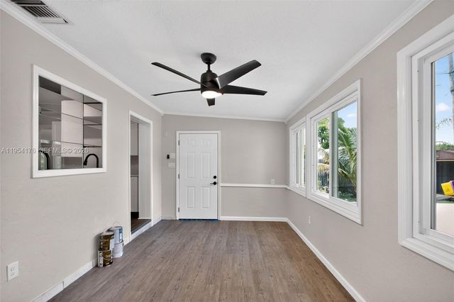 171 Tulip Tree Dr, Lake Worth, FL 33462