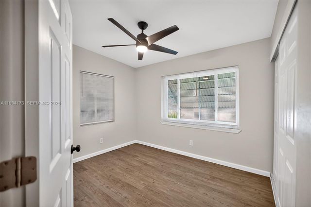 171 Tulip Tree Dr, Lake Worth, FL 33462