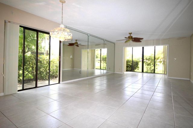 21766 Cypress Drive 20a, Boca Raton, FL 33433
