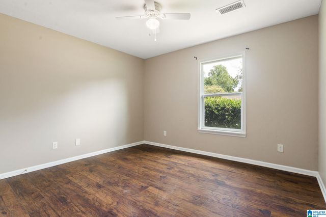 11410 FAIRWOOD AVENUE, Northport, AL 35475