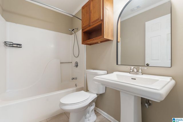 11410 FAIRWOOD AVENUE, Northport, AL 35475