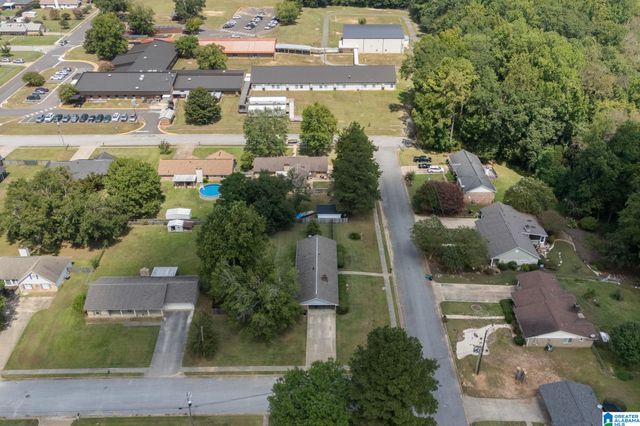 11410 FAIRWOOD AVENUE, Northport, AL 35475