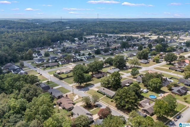 11410 FAIRWOOD AVENUE, Northport, AL 35475