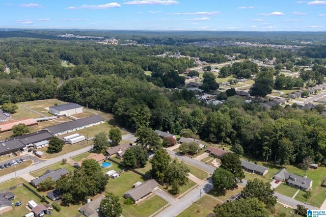 11410 FAIRWOOD AVENUE, Northport, AL 35475