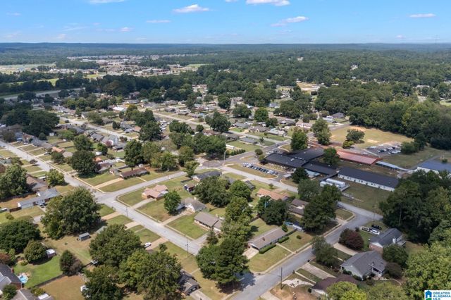 11410 FAIRWOOD AVENUE, Northport, AL 35475