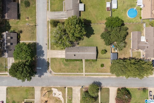 11410 FAIRWOOD AVENUE, Northport, AL 35475