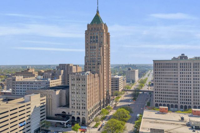 6217 Avery Street, Detroit, MI 48208