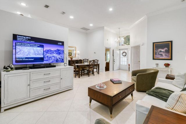 349 Eagleton Golf Drive, Palm Beach Gardens, FL 33418