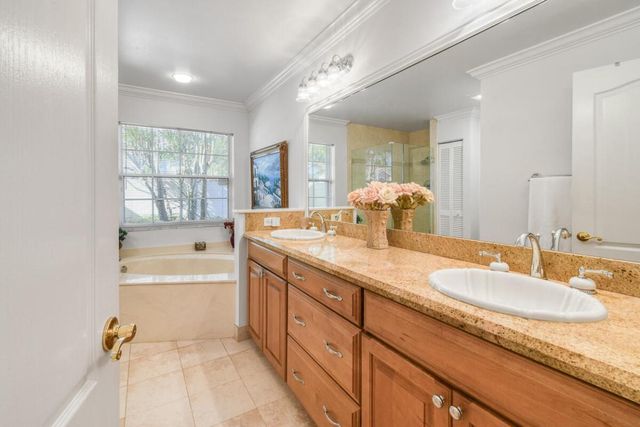 349 Eagleton Golf Drive, Palm Beach Gardens, FL 33418