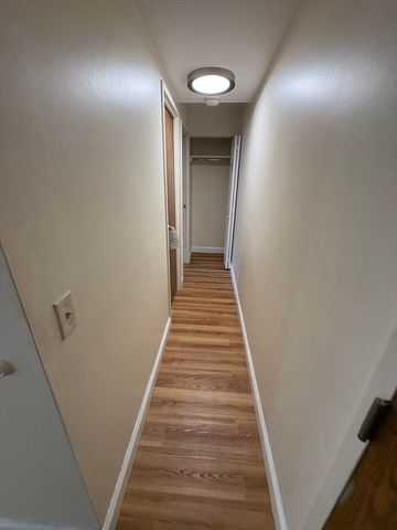 400 Massachusetts Avenue 35, Boston, MA 02115