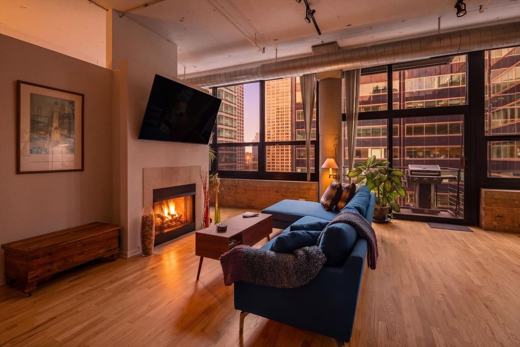 130 S CANAL Street 607, Chicago, IL 60606 — photo 5
