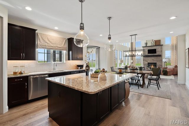 409 Amberleigh Manor Drive, Wentzville, MO 63385