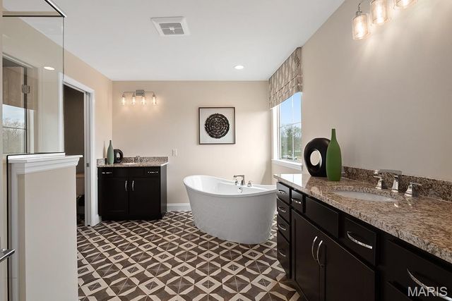 409 Amberleigh Manor Drive, Wentzville, MO 63385