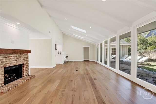 10 Howley Lane, Savannah, GA 31411