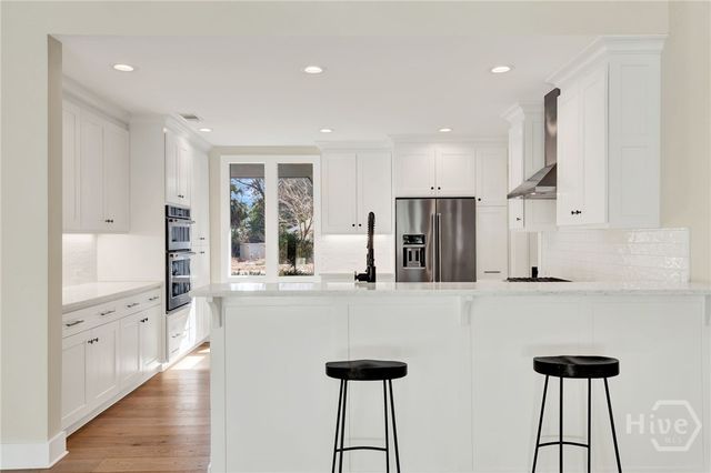 10 Howley Lane, Savannah, GA 31411