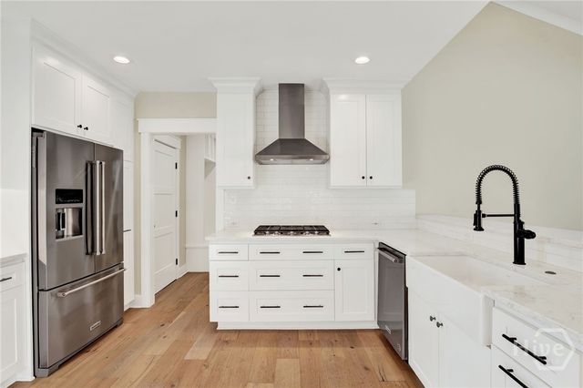 10 Howley Lane, Savannah, GA 31411