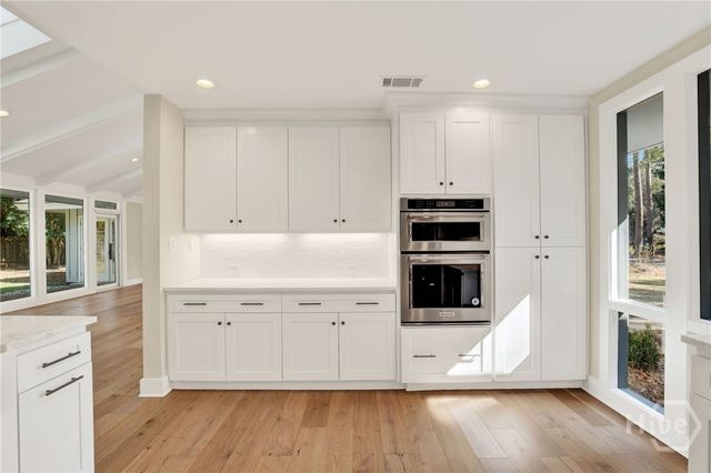 10 Howley Lane, Savannah, GA 31411