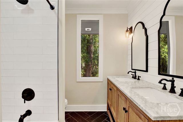 10 Howley Lane, Savannah, GA 31411