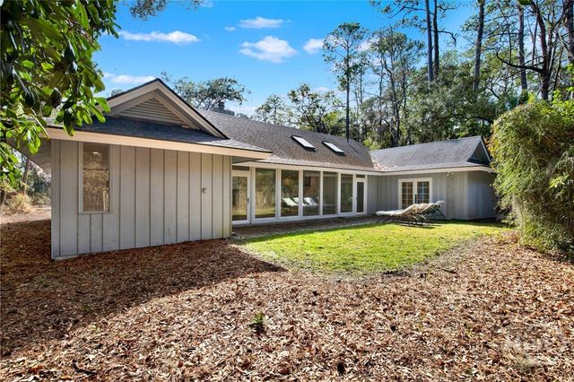 10 Howley Lane, Savannah, GA 31411