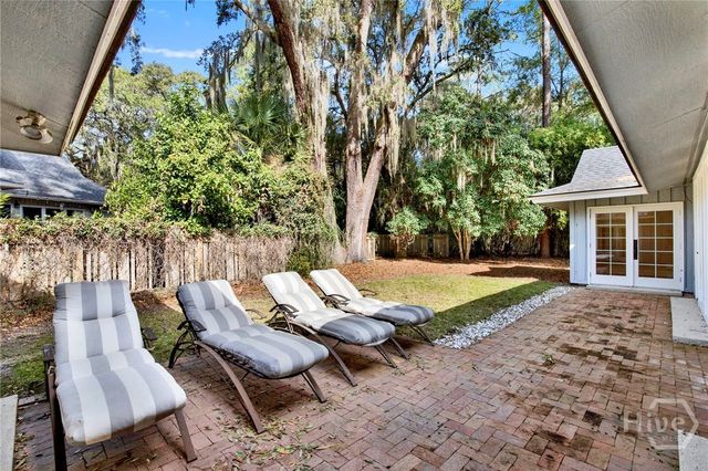 10 Howley Lane, Savannah, GA 31411