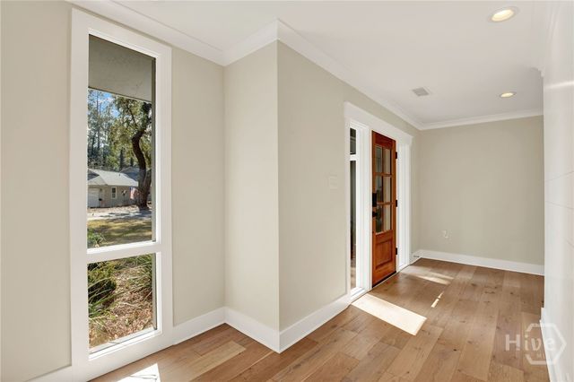 10 Howley Lane, Savannah, GA 31411