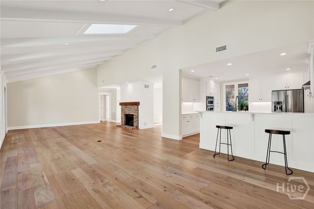 10 Howley Lane, Savannah, GA 31411