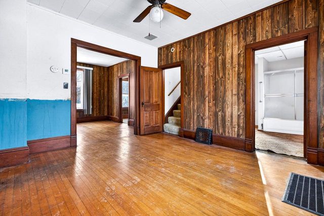 311 ISABELLA STREET, Neenah, WI 54956