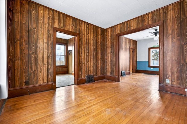 311 ISABELLA STREET, Neenah, WI 54956