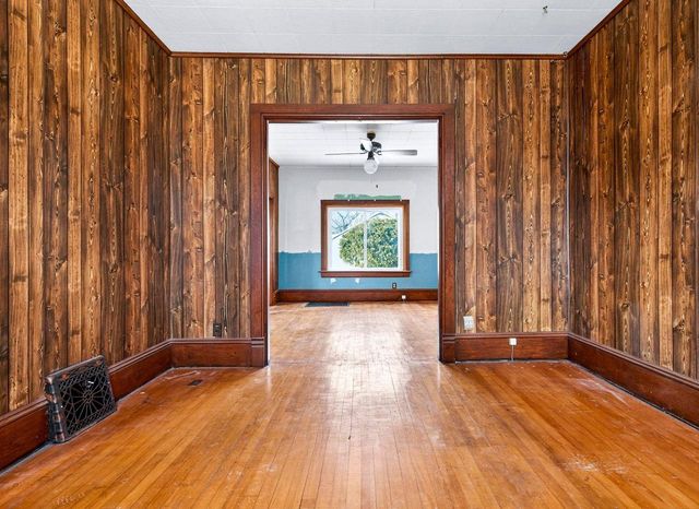 311 ISABELLA STREET, Neenah, WI 54956