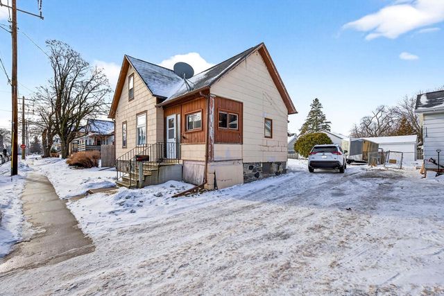 311 ISABELLA STREET, Neenah, WI 54956